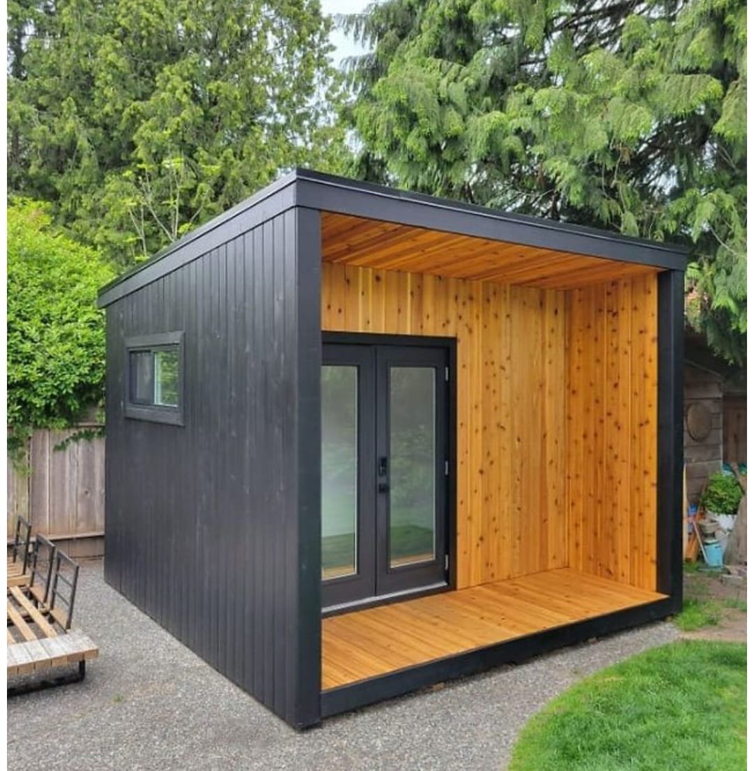 Cedar-lined entrance and deck